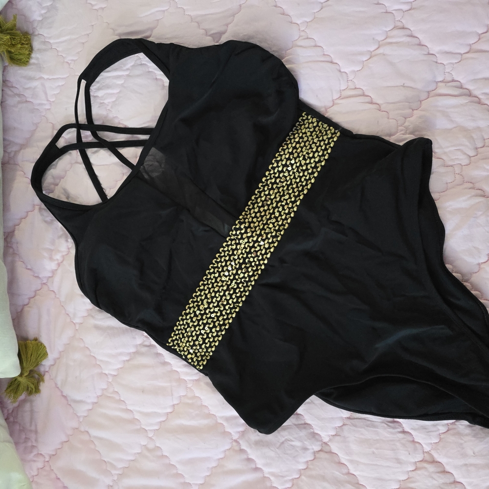 Cupshe Gold and Black One Piece Swimsuit with Stylish Straps